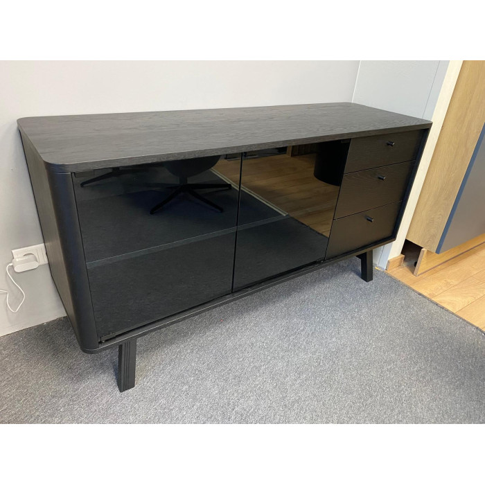 Skageni kummut (Must) Skageni kummut (Must)